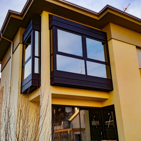 Realizzazione Infissi Taglio Termico e Parapetti